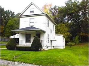 49 Charles St, Struthers, OH 44471 photo 1