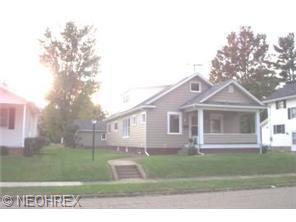 1216 Chestnut St, Dover, OH 44622 photo 2