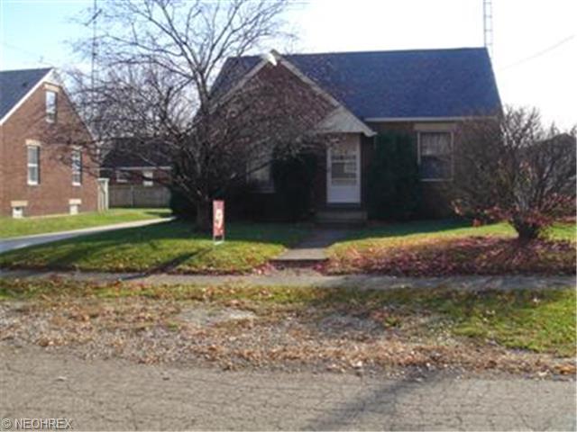 3018 14th St, Canton, OH 44708 photo 1