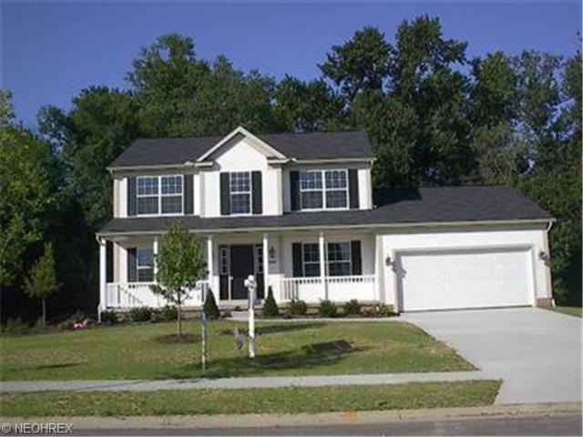 7061 Spring Walk Dr, Canton, OH 44721 photo 1