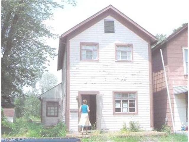 231 Mccook Ave, Dennison, OH 44621 photo 1