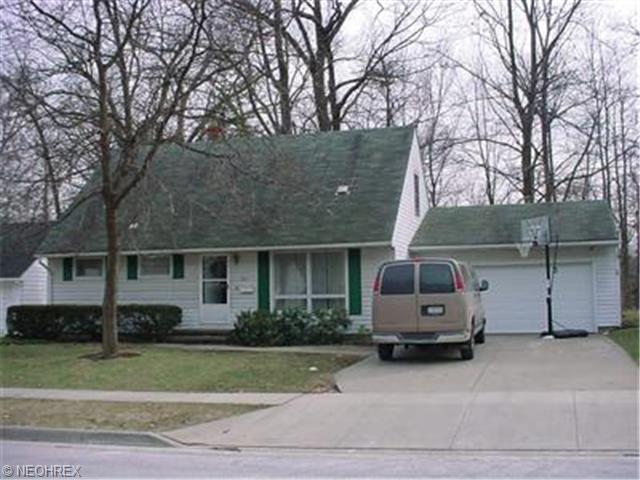 205 Pinehurst Rd, Munroe Falls, OH 44262 photo 1
