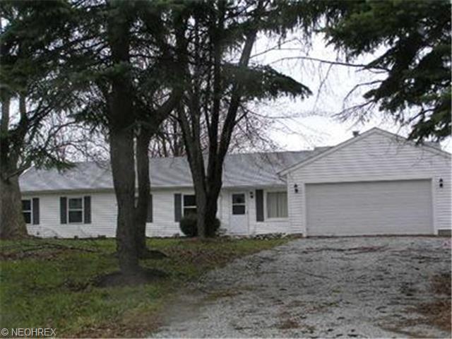 11153 Loris Ave, Aurora, OH 44202 photo 1