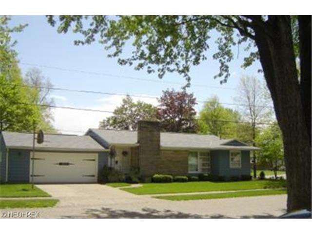 906 E 2nd St, Dover, OH 44622 photo 1