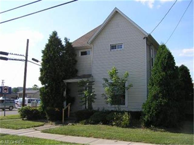 404 E State St, Newcomerstown, OH 43832 photo 1