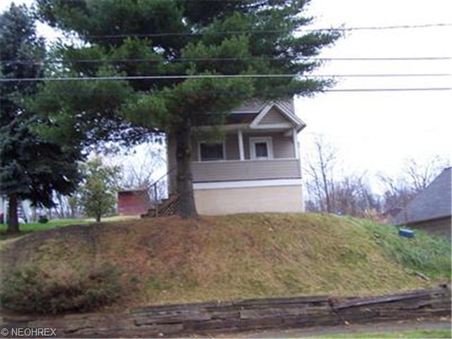 252 State St, Struthers, OH 44471 photo 1
