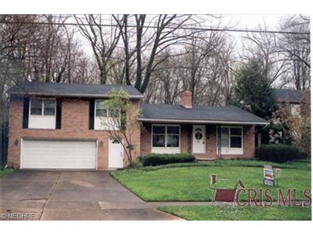 365 Burr Oak Dr, Kent, OH 44240 photo 1