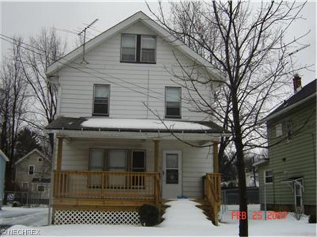 906 Fried St, Akron, OH 44320 photo 1