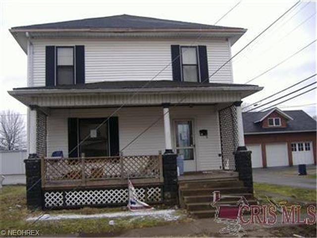 661 Pine St, Coshocton, OH 43812 photo 1