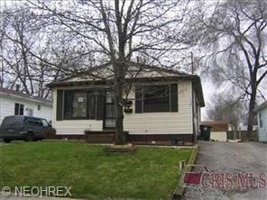 738 Eugene St, Akron, OH 44306 photo 1