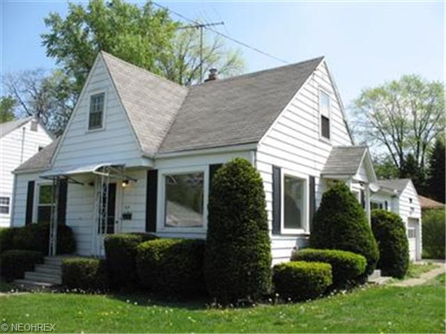705 Mohawk Ave, Akron, OH 44305 photo 1