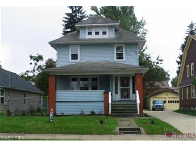914 Hamlin St, Akron, OH 44320 photo 2
