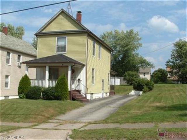 60 Charles St, Struthers, OH 44471 photo 1