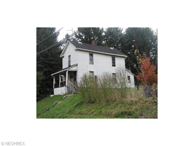 53 Frank St, Struthers, OH 44471 photo 2