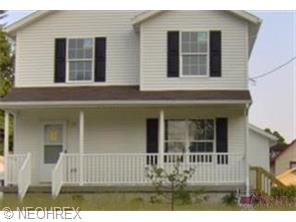 894 Hamlin St, Akron, OH 44320 photo 1