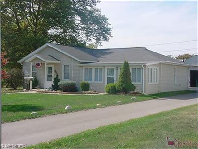 344 Union Ave, Dover, OH 44622 photo 1