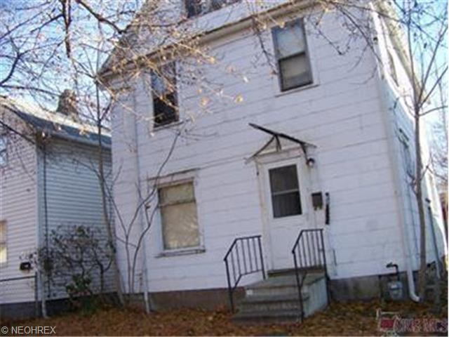 645 Sumner St, Akron, OH 44311 photo 1