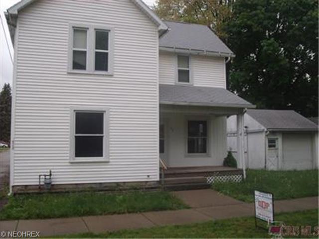 215 W 8th St, Dover, OH 44622 photo 1