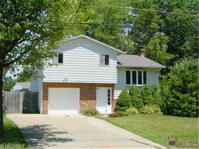 1020 Bryce Ave, Aurora, OH 44202 photo 1