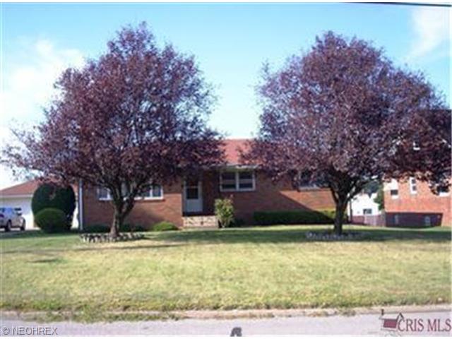 457 Edison St, Struthers, OH 44471 photo 1