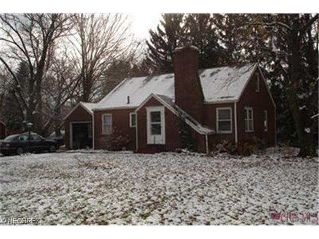 1200 E Maple St NW, North Canton, OH 44720 photo 1