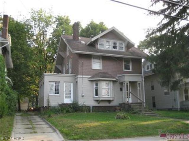 856 Work Dr, Akron, OH 44320 photo 1