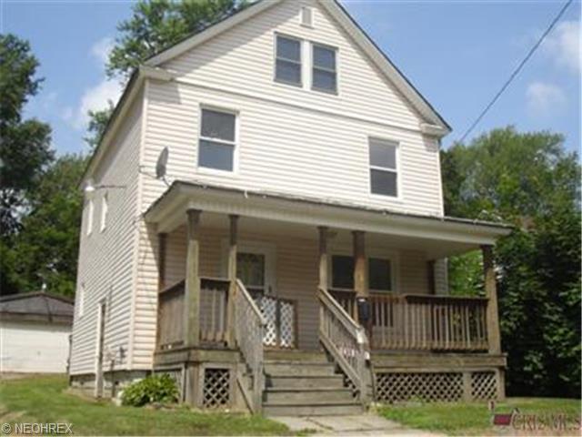 388 Mcgowan St, Akron, OH 44306 photo 1