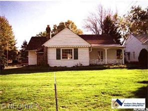 5908 Chestnut Rd, Independence, OH 44131 photo 1