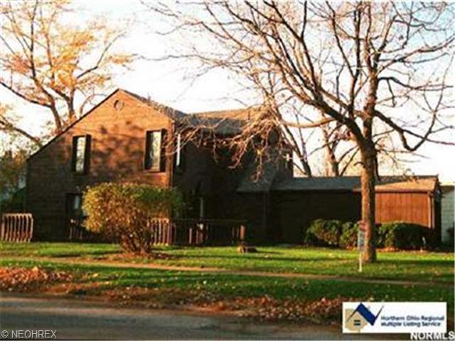 302 Longfellow St, Elyria, OH 44035 photo 1