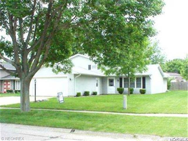 147 Hemlock Dr, Elyria, OH 44035 photo 1