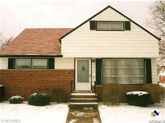 464 E 215 St, Euclid, OH 44123 photo 1