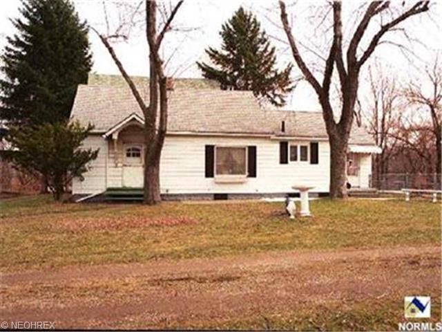608 E 18 St, Ashtabula, OH 44004 photo 1