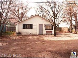 2911 Linna Dr, Ashtabula, OH 44004 photo 1
