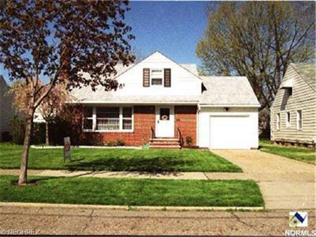 426 E 255, Euclid, OH 44132 photo 1