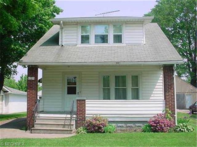 1705 E 36 St, Lorain, OH 44055 photo 1