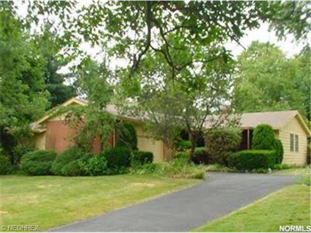 32955 Arthur Rd, Solon, OH 44139 photo 1