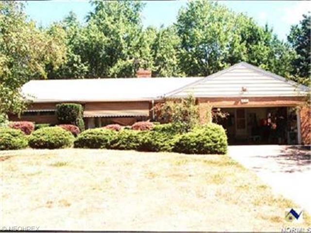 2129 Algonquin, Euclid, OH 44117 photo 1