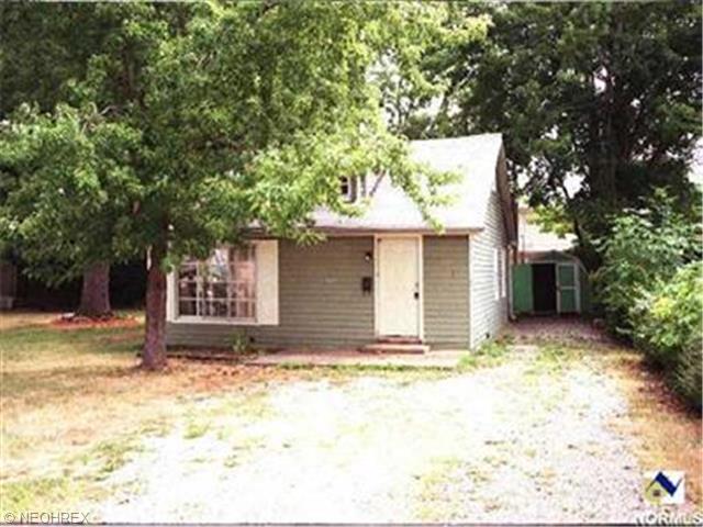 5795 Beech Dr, Mentor, OH 44060 photo 1