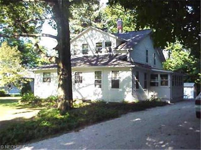 8967 Conley Dr, Willoughby, OH 44094 photo 1