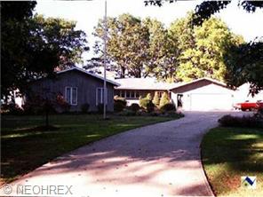 3627 Edgewater Dr, Ashtabula, OH 44004 photo 1
