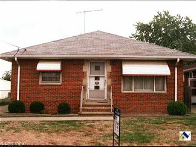 921 E 248 St, Euclid, OH 44123 photo 1