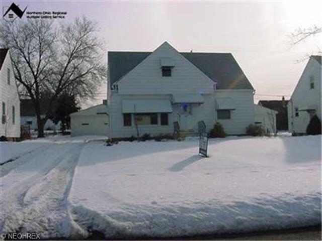486 Westview Rd, Bedford, OH 44146 photo 1