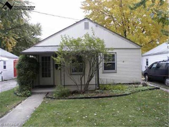 243 Jackson Ave, Elyria, OH 44035 photo 1