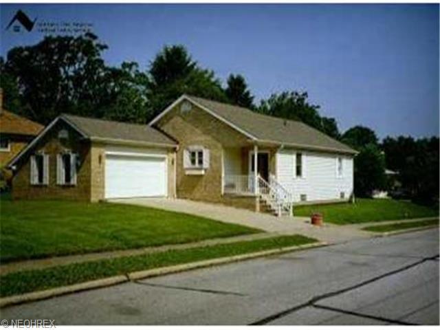 211 E Ridgewood Dr, Independence, OH 44131 photo 1