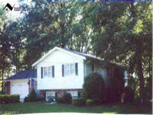 2211 Laural Ct, Ashtabula, OH 44004 photo 1