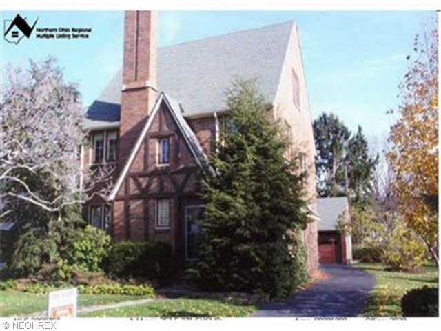 257 E 271, Euclid, OH 44132 photo 1