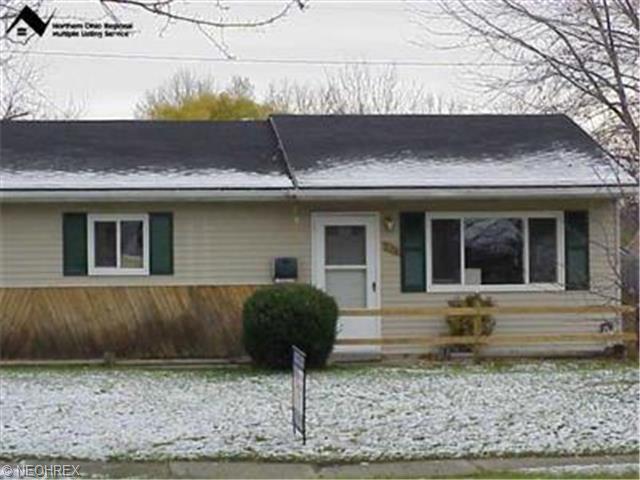 738 Case Ave, Elyria, OH 44035 photo 1