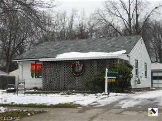 642 Case Ave, Elyria, OH 44035 photo 1