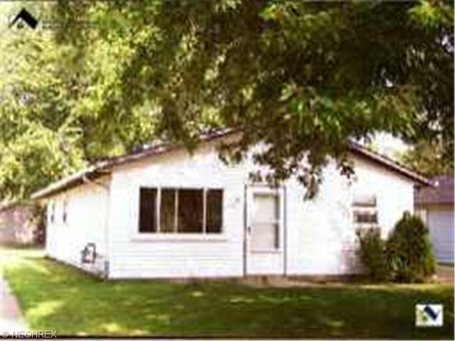 176 Morgan Ave, Elyria, OH 44035 photo 1