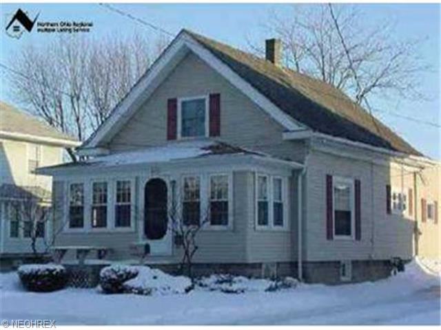 165 E Main St, Oak Harbor, OH 43449 photo 1